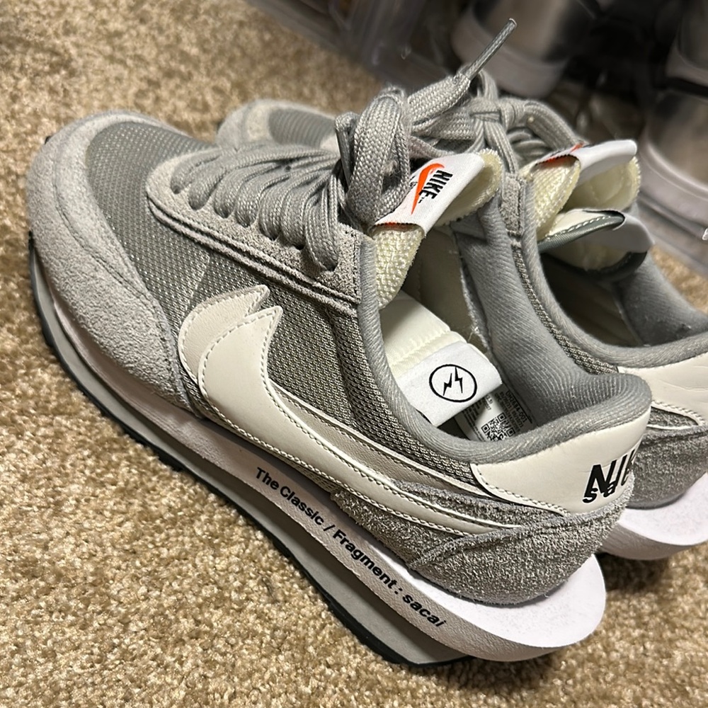 Nike Sacai Gray size W7.5